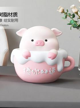 治愈系小猪摆件客厅电视柜酒柜家居饰品办公室装饰品男女生日礼物