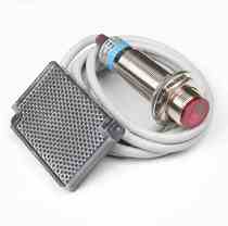 M1M face 18 exciton 2 light sensor mirror back to P homer reflection type photoelectric switch visible light 10 m NN Reflection PNP