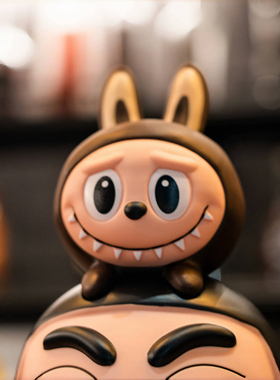 【拾壹】LABUBU拉布布蜡笔小新盲盒手办潮玩公仔摆件可爱女生礼物