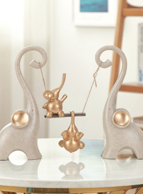 酒柜装饰品摆件 客厅一家四口大象摆件创意乔迁新居礼品现代简约