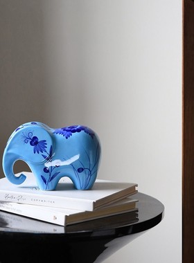 宋代美学青花陶瓷大象摆件高级感客厅玄关桌面装饰品酒店民宿摆设