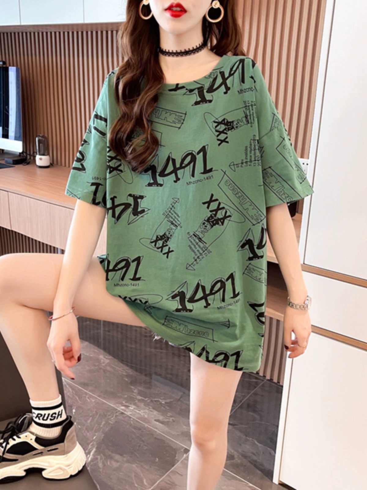 仙品兰夏季新款潮韩版字母印花短袖t恤女大码女装宽松显瘦中长款-图0