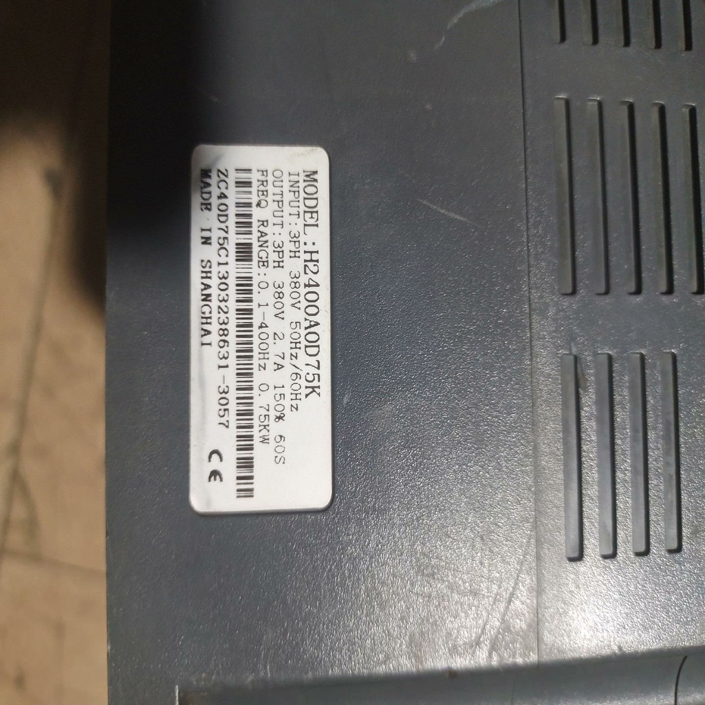 拆机众辰变频器H2400A0D75K075KW380V - 图1