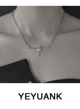 极速黄铜饰d品冷淡风小众轻奢个性黑色锆石镶嵌十字吊坠项链项饰