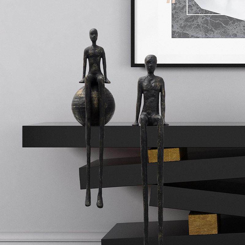 现代抽象铸铁黑人雕塑吊脚坐姿人物摆件客厅电视柜家居创意工艺品,淘宝优惠券,粉丝福利购,淘宝优惠卷