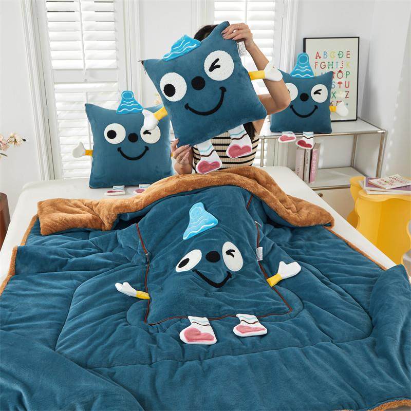 卡通两用抱枕被加厚牛奶绒汽车靠垫背办公室学校沙发午休折叠毛毯,淘宝优惠券,粉丝福利购,淘宝优惠卷