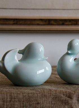 景德镇陶瓷器摆件家居客厅卧室可爱装饰手工影青鸳鸯摆设结婚礼物