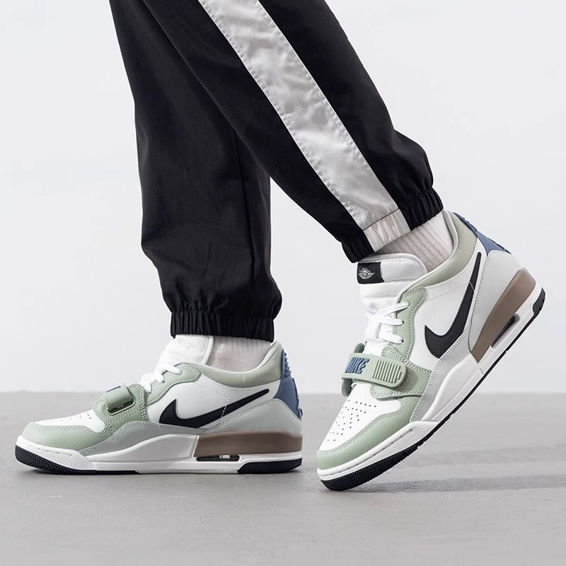 NIKE耐克男鞋2025春季新款轻便运动经典复古休闲板鞋HV5970,淘宝优惠券,粉丝福利购,淘宝优惠卷