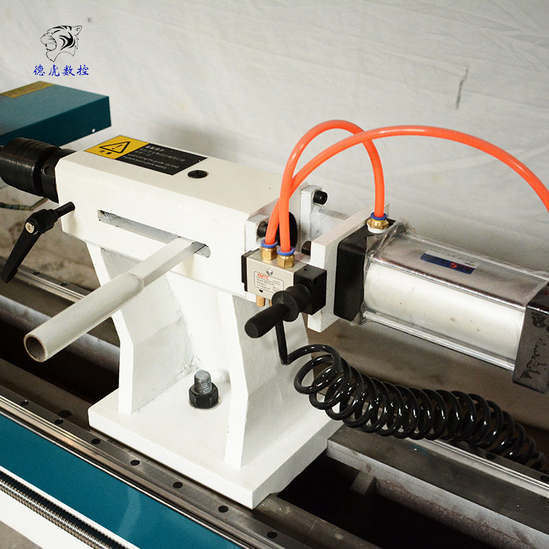 云南小型数控木工旋床车削台球杆花瓶鼓锤楼梯立柱实木家具机床,淘宝优惠券,粉丝福利购,淘宝优惠卷