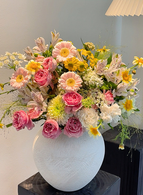 ins风陶瓷白色花瓶新中式插花陶瓷摆件装饰干花桌面复古高级摆件