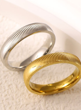 古法宽面版泥鳅背戒指男女2024秋冬潮仿真戒圈情侣款素圈碎碎冰