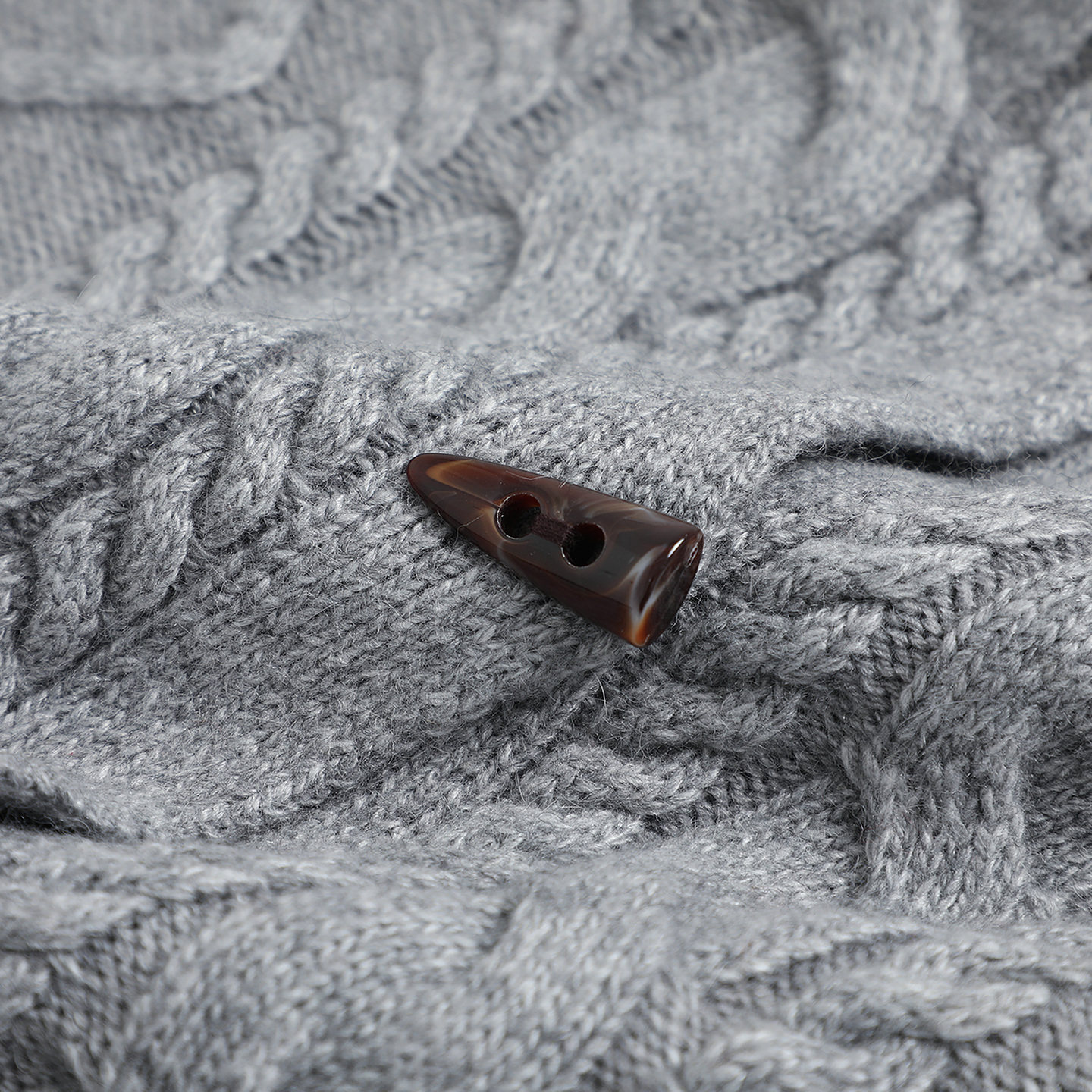 Basic House/百家好翻领绞花毛衣女冬新款纯色牛角扣开衫宽松外套,淘宝优惠券,粉丝福利购,淘宝优惠卷