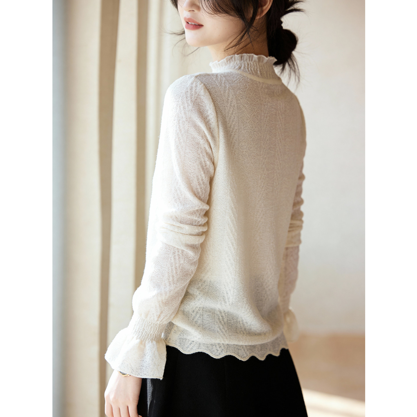 Basic House/百家好花边喇叭袖白色针织打底衫女冬新款叠穿内搭,淘宝优惠券,粉丝福利购,淘宝优惠卷