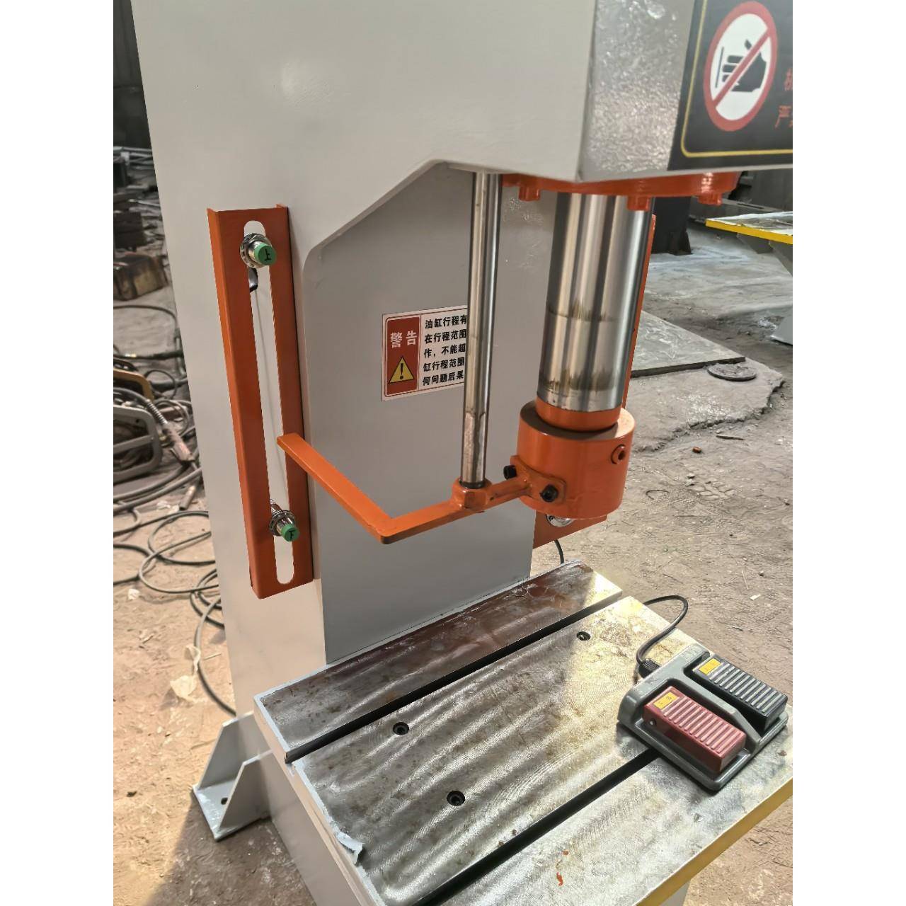 厂家直销63吨100吨160吨200吨250吨单柱液压机快速C型单臂油压机 - 图2