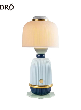 雅致陶瓷台灯卧室床头灯