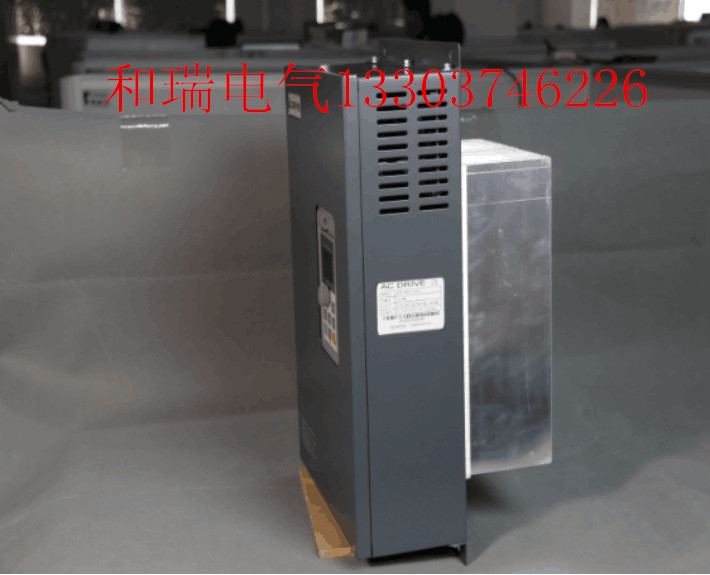 议价细纱机专用变频器PI500-022G3N穿墙式变频器22kW/380V 18.5kW - 图1