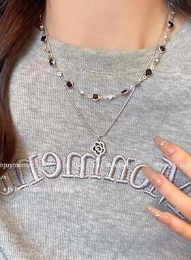 纯欲天花板～双层叠戴黑色山茶花