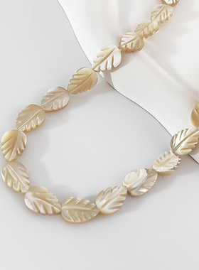 春夏时髦度假风天然贝母项链