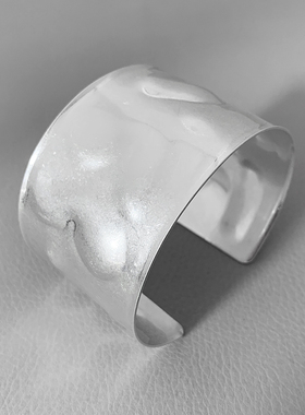 埃及风熔岩质感叠戴手镯高颜值小众设计师镀金异域风肌理夸张男生