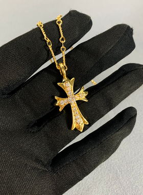 双十字架项链女装饰轻奢小众设计高级感配饰辣妹锁骨链卫衣毛衣链