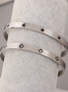 创意个性钛钢爱心手镯不掉色男女原创设计开口可调节手环手链饰品