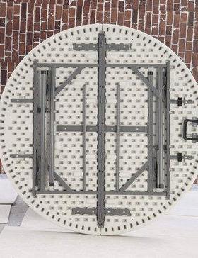 可收纳塑料圆桌一米五饭桌户外排挡餐桌出口用休闲塑料桌152cm