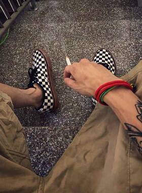 手绳男情侣款手链小众设计感女潮简约百搭学生闺蜜手饰可调节配饰