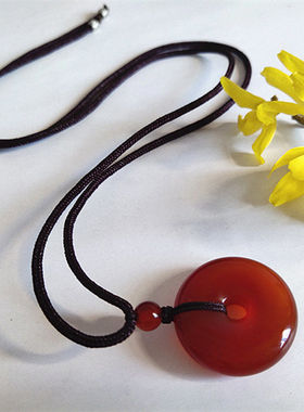 高端红玛瑙平安扣吊坠玉石男女情侣饰品送礼玉髓樱桃红色挂件项链