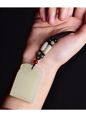 新疆和田玉高端白玉貔貅无事牌吊坠毛衣链玉石吊坠玉坠玉佩男女款