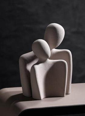 复古抽象艺术人物拥抱陶瓷情侣摆件一对桌面酒店民宿电视柜软装饰