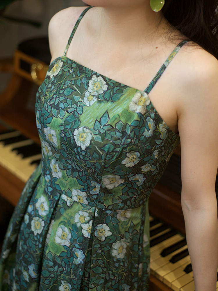 莫耦某[梵高的野玫瑰]吊带裙复古油画绿色搭配内搭春夏季碎花裙子,淘宝优惠券,粉丝福利购,淘宝优惠卷