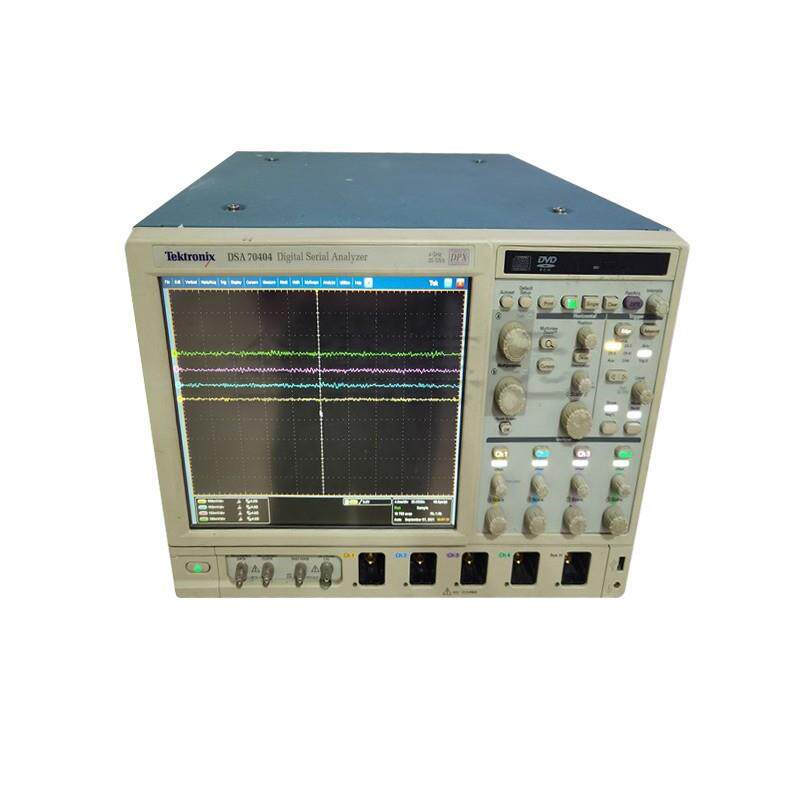 DSA70404示波器33GHz - 图1