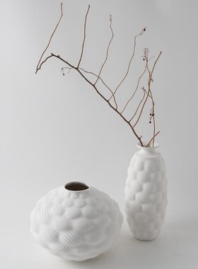 现代简约北欧黑j白色泡泡鼓点陶瓷花瓶摆件样板间酒店客厅玄关装