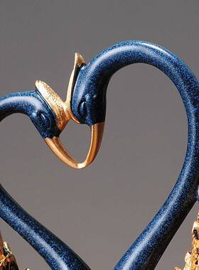 极速新人情侣天鹅结婚房鲜v红色喜庆实用礼物装饰品创意客厅摆件