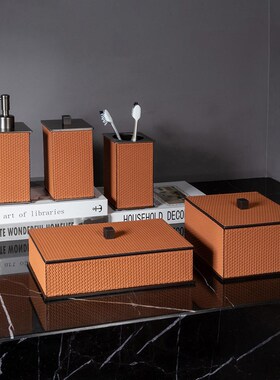 现代轻奢方形皮质卫浴组合套装洗手液瓶I摆件洗漱间收纳盒软装饰