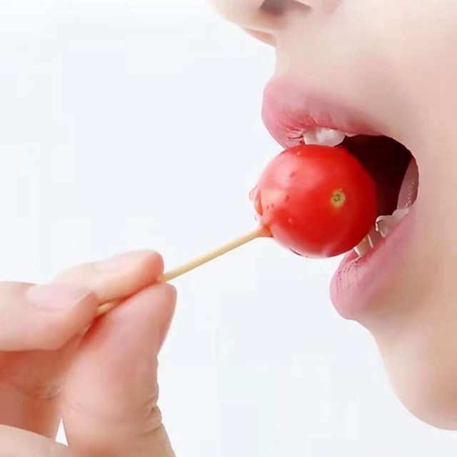 Fruit sign disposable home hotel restaurant hotel double-headed bamboo picking artifact fine toothpick