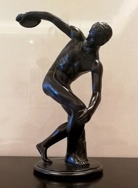 掷铁饼者欧洲男人雕塑摆件美式书房办公软装运动员V摆设家居装饰