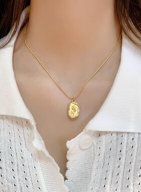 复古立体郁金香花朵2024新款设计不规则钛钢镀18金色不掉色项链女