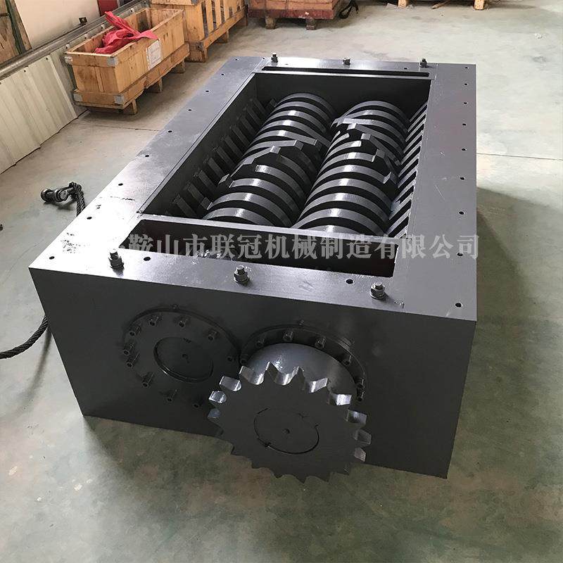 Double-shaft shredder chassis scrap metal electronic waste plastic machine assembly solid waste treatment efficient crushing