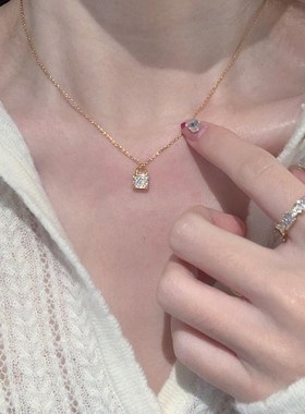 个性创意925i银冷淡风镶钻小锁头锁扣设计项链简约锁骨链女2024夏