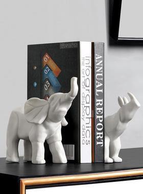 北欧现代简约大象犀牛动物摆件陶瓷创意客厅电视柜酒柜家居装饰品