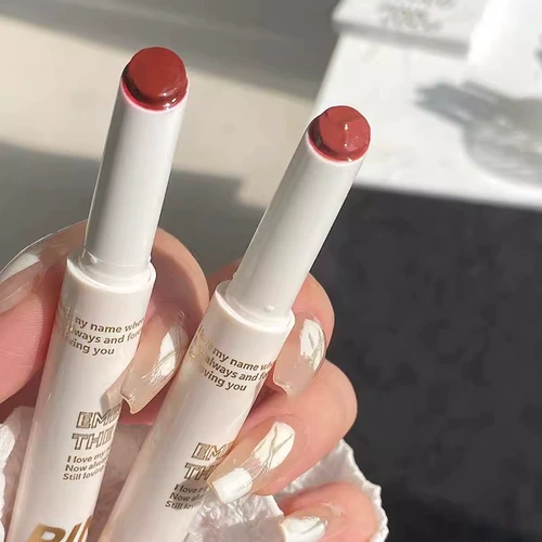 Вы сначала попробуйте нажать на помаду твердый увлажняющий губной глазурь Зеркальный водный свет, не придерживаясь чашки, лицо студенческой вечеринки белое