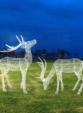 不锈钢美陈镂空梅花鹿雕塑户外公园景区草坪造景动物园装饰大摆件