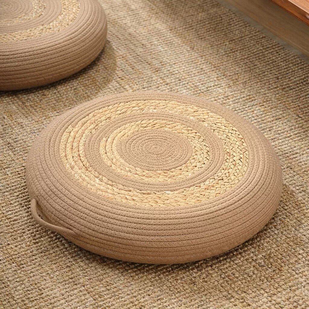 Home sitting on the floor reading cotton rope futon lazy tatami thick pier bay window balcony bedroom thickened cushion