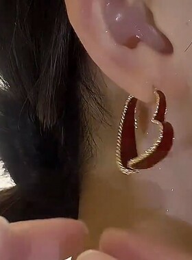 高级感时尚气质红色耳扣滴油爱心锆石女小众耳环百搭显脸瘦耳饰品