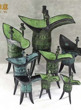 仿古青铜器三足爵杯父辛爵古玩酒B杯办公桌风水摆件家居装饰兽面