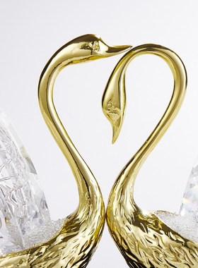 水晶天鹅摆件一对客厅酒柜电视柜轻奢高档送闺蜜装饰品结婚礼物