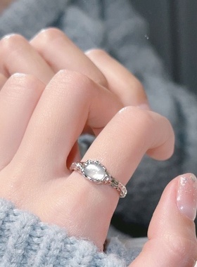 2025新款熔岩白玛瑙冷淡风不规则开口戒指时尚精致仿玉石肌理手链