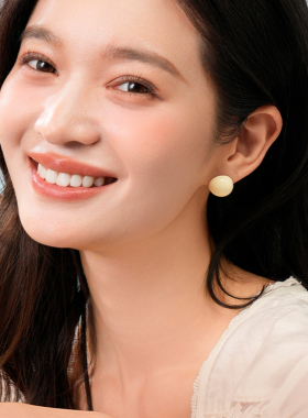 桑蕾小波波球耳钉女时尚潮流设计百搭个性多色可选2025新款爆款