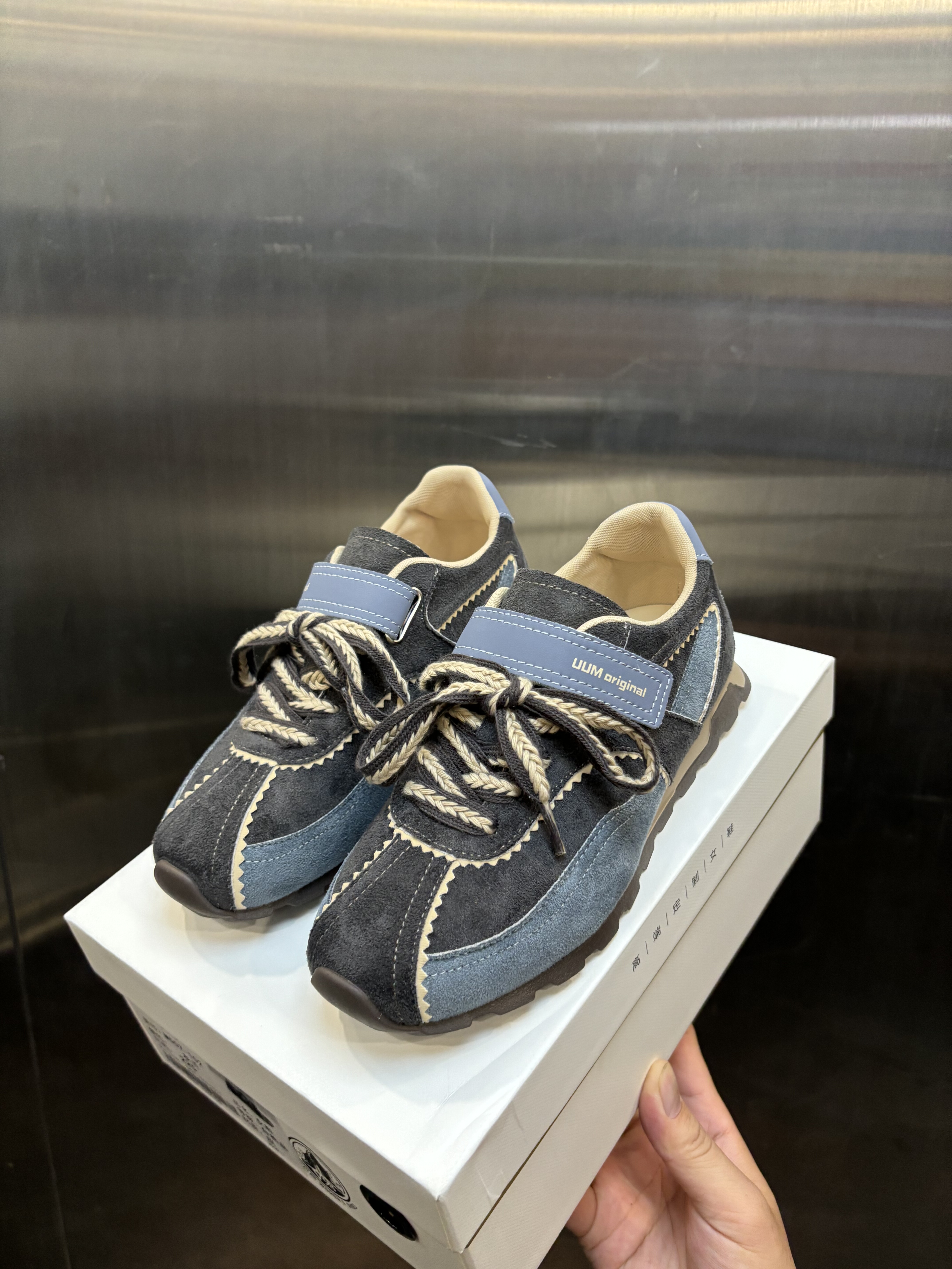 2025年超火阿甘德训鞋女真皮软底软底休闲鞋 红色秋平底休闲板鞋,淘宝优惠券,粉丝福利购,淘宝优惠卷